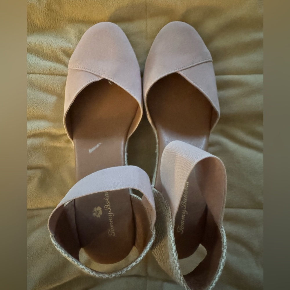 Tommy Bahama Women's Blush Espadrilles